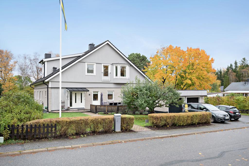 tradgardsrenovering anlaggning appeltrad markberedning stodmur ballsta vallentuna stockholm
